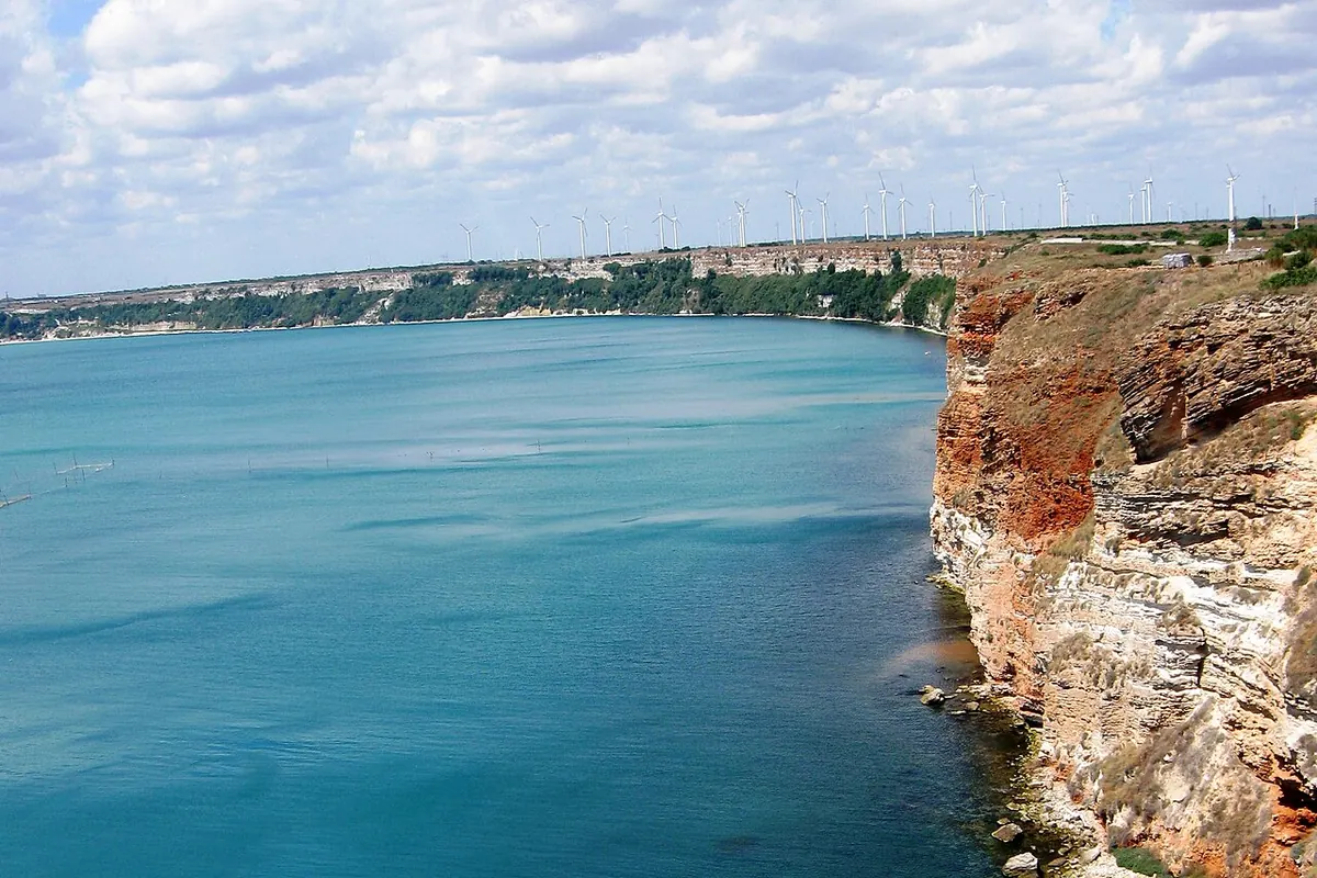 Ветрогенератори край Черно море при Калиакра